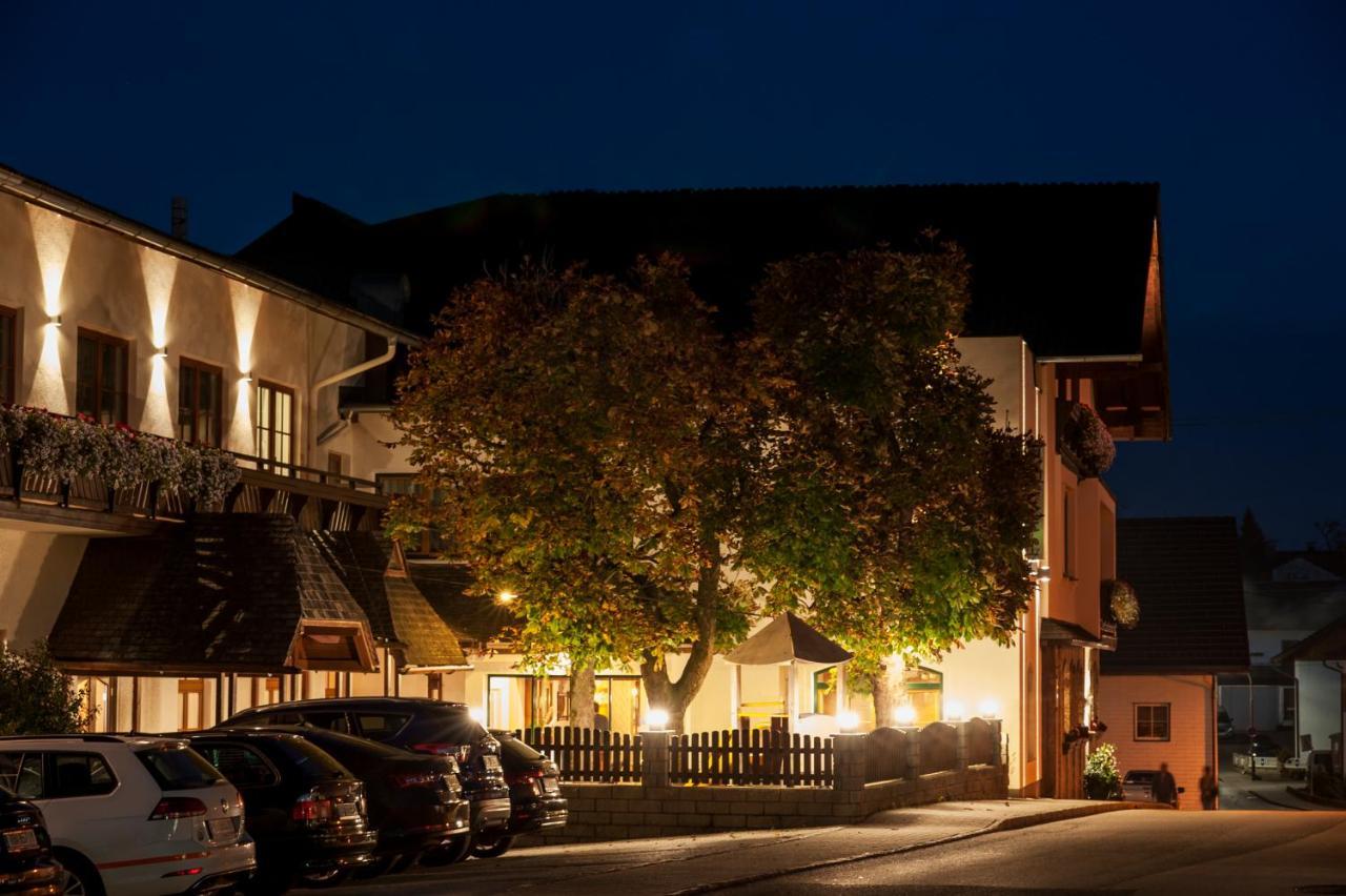 Hotel-Gasthof Beim Bockhiasl Neukirchen an der Vockla Bagian luar foto